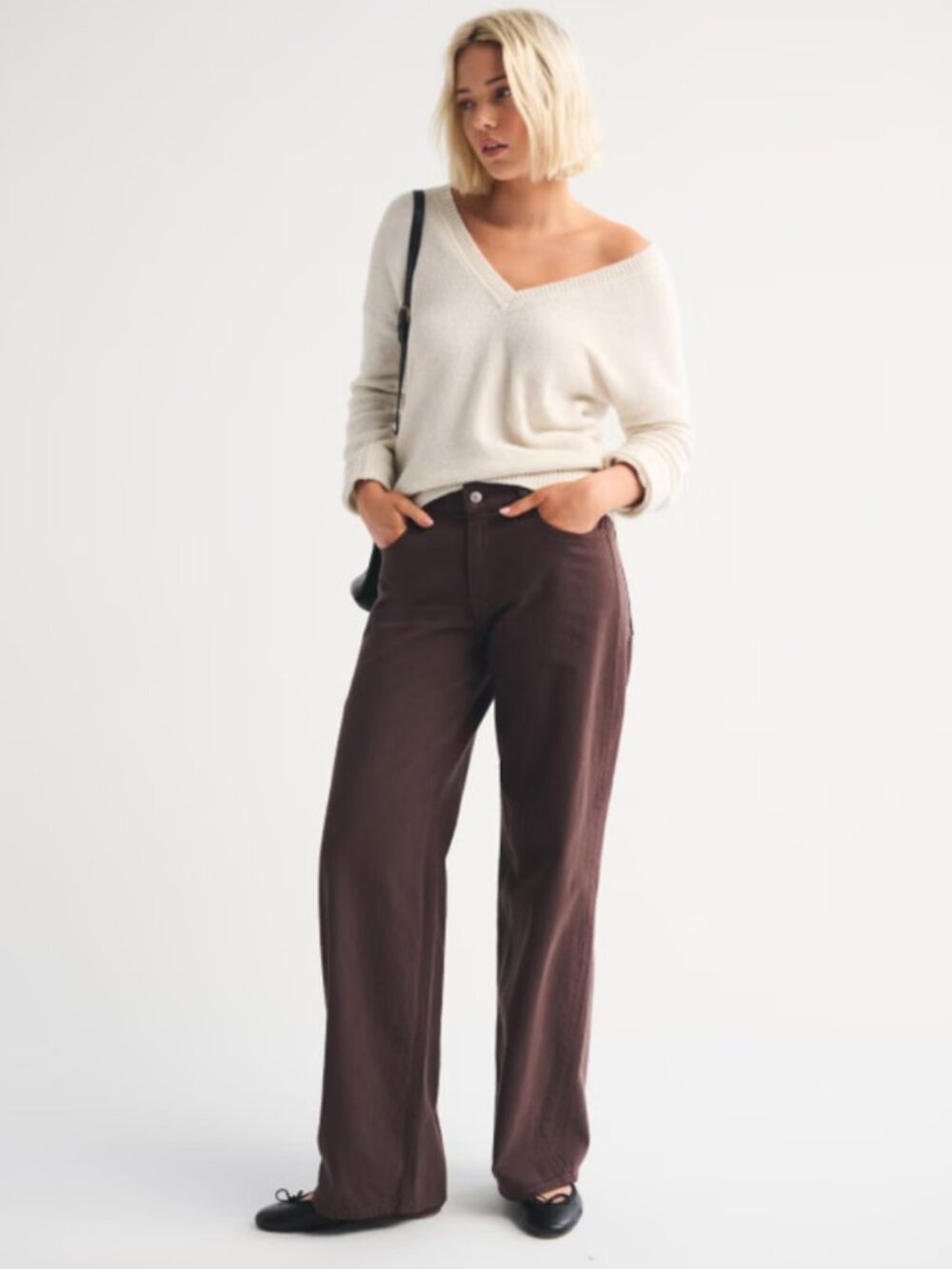 Abercrombie & Fitch Low Rise Ultra Loose Jean - Brown (size 27)